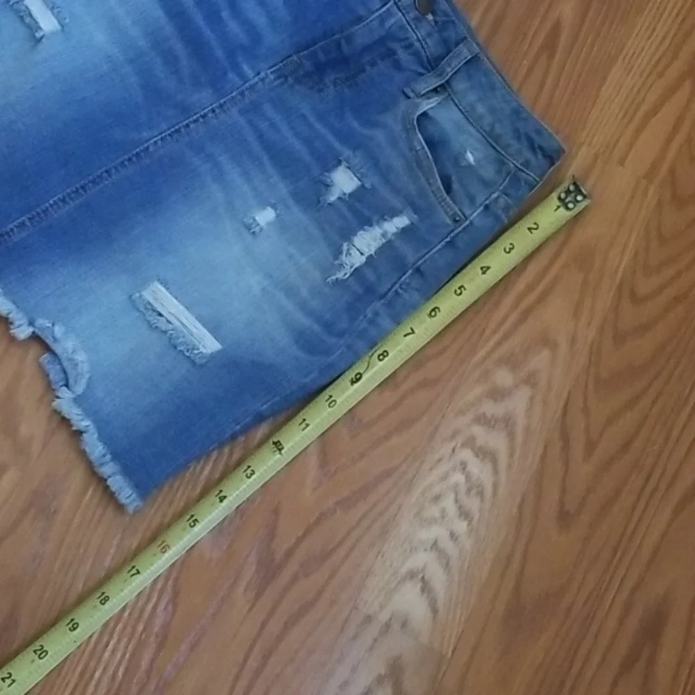 Love,‎ fire distressed skit size 2